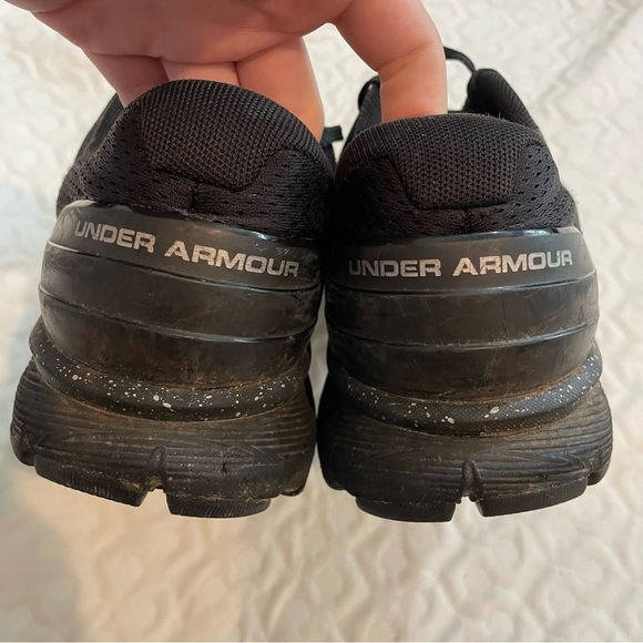 Under Armor Charged Escape 2 Men’s Black Sneakers Size 9.5 Shoes Running Active - Picture 9 of 10